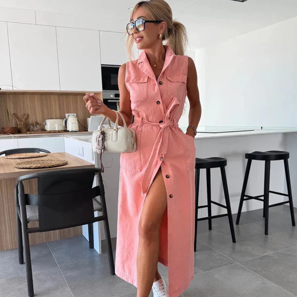 Lina – Robe en Denim Sculptée