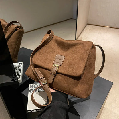 Naya Velours – Sac Bandoulière Suédine à Boucle