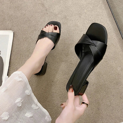 Lucia Confort – Sandales Élégantes à Petit Talon