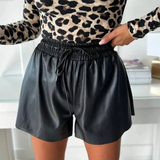 Abigail – Short Taille Haute Décontracté en Simili Cuir