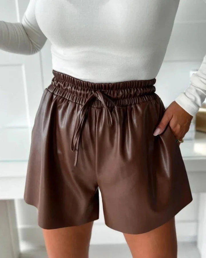 Abigail – Short Taille Haute Décontracté en Simili Cuir